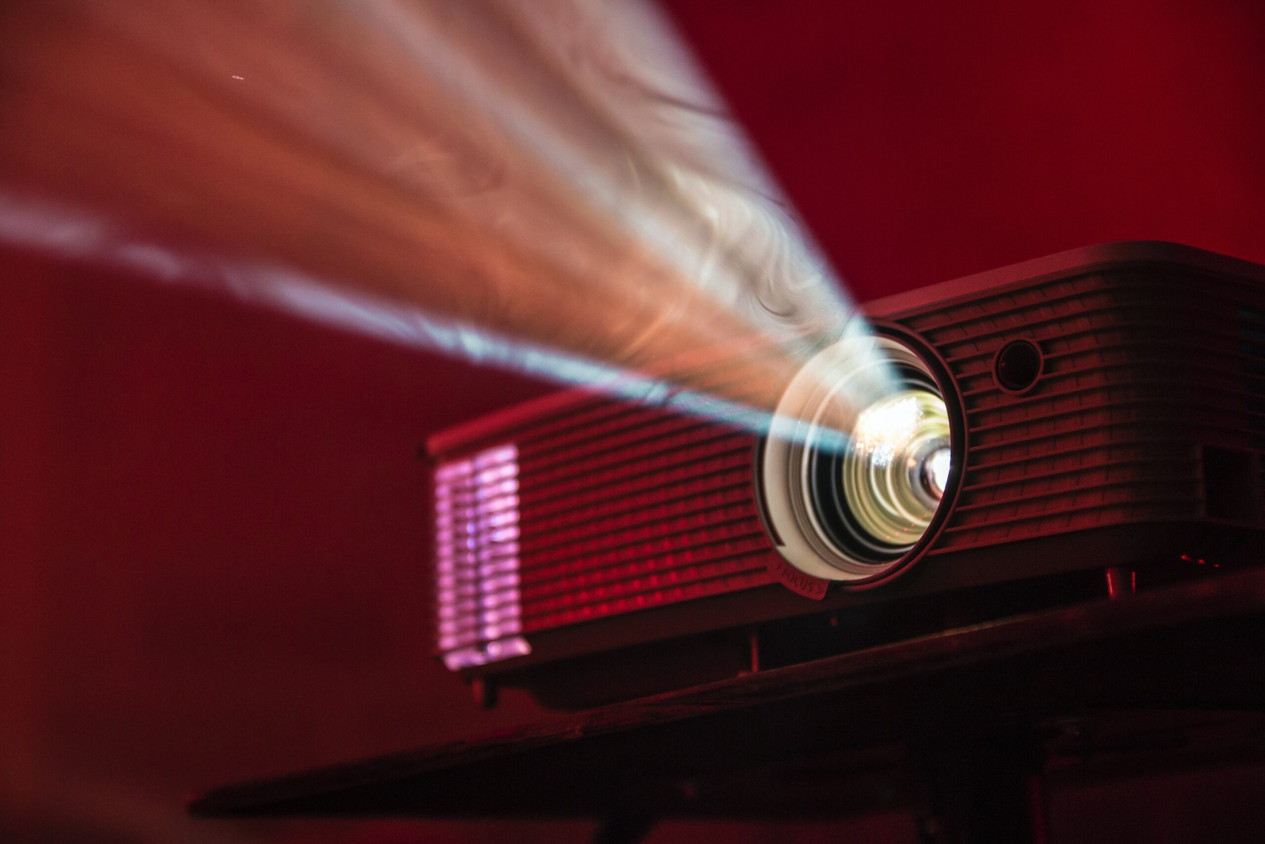 How to Choose the Right Projection System for Your Home Theater