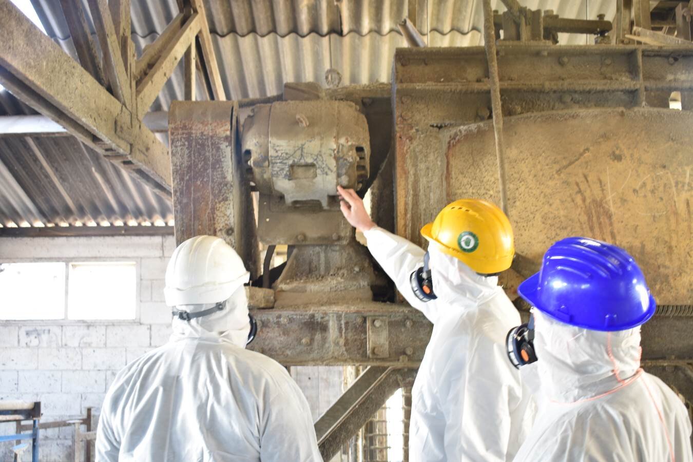 Asbestos Removal Specialists: A Guide to Business Growth with 6 Essential Marketing Strategies